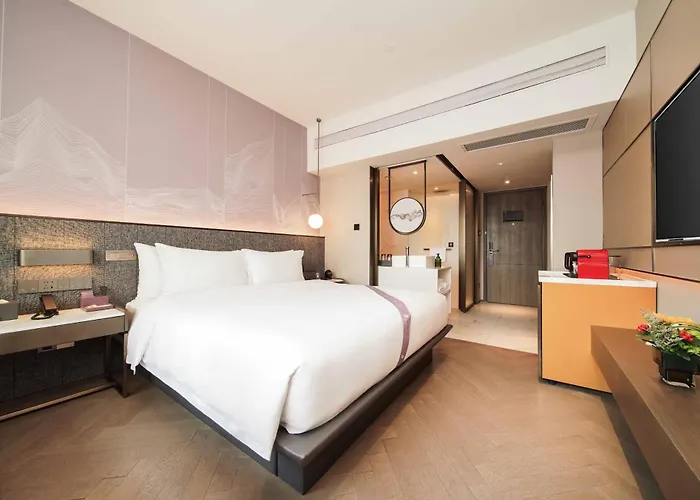 Imperial Traders Elong Hotel